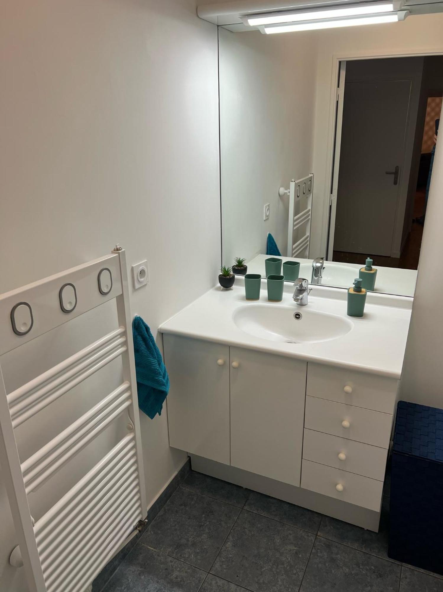 Paris-Montrouge Magnifique Appartement 3 Pieces De 75M2 Avec Parking - Tres Cosy Pour 1 - 8 Personnes Refait A Neuf -Entire Apartment Luxurious And Warm -Montrouge Paris 14Eme - Proche Aeroport Orly Parc Expositions Porte De Versailles Free Wifi Grat Dış mekan fotoğraf
