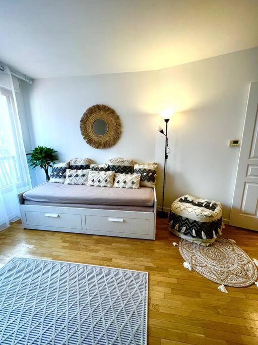 Paris-Montrouge Magnifique Appartement 3 Pieces De 75M2 Avec Parking - Tres Cosy Pour 1 - 8 Personnes Refait A Neuf -Entire Apartment Luxurious And Warm -Montrouge Paris 14Eme - Proche Aeroport Orly Parc Expositions Porte De Versailles Free Wifi Grat Dış mekan fotoğraf